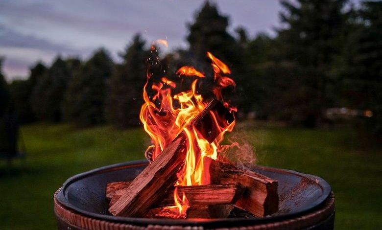 Fire Pit - fire on brown fire pit