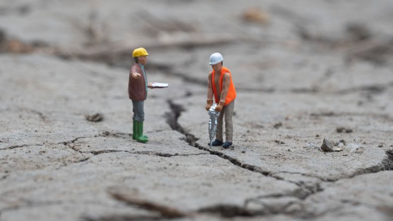 Jackhammer - 3 men in white and orange shirts and green pants action figures