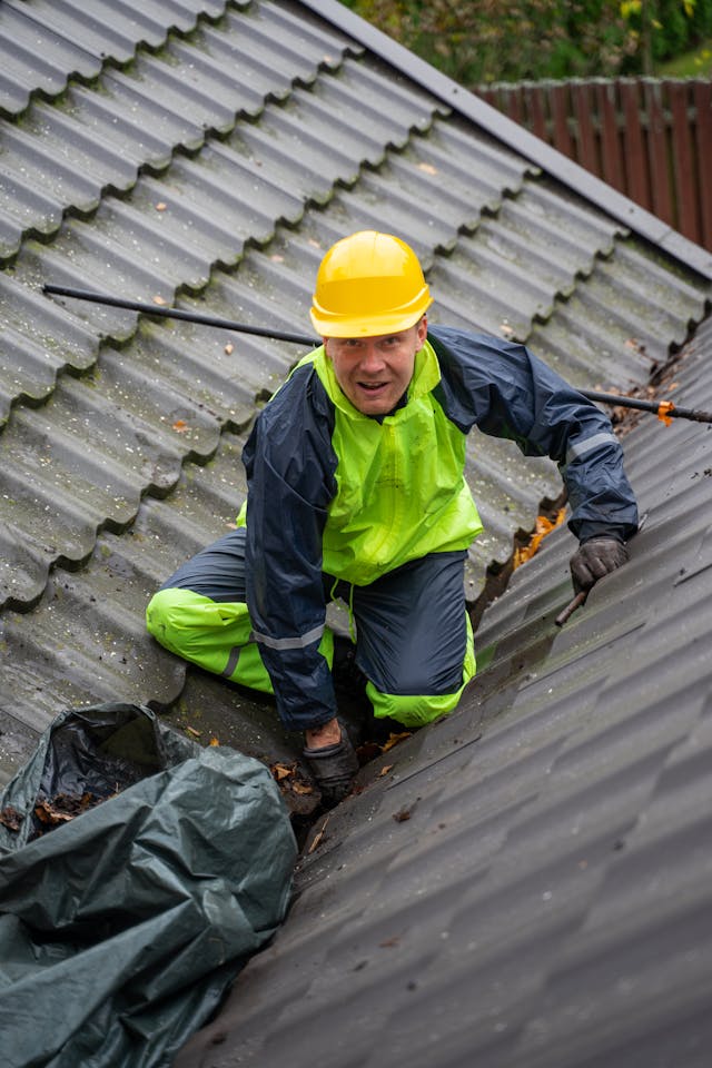 construction-worker-on-the-roof