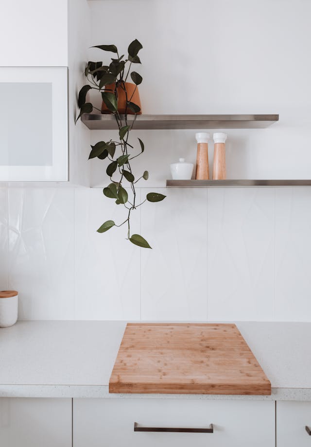 interior-of-light-kitchen-in-modern-apartment