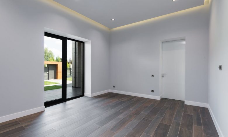 spacious-modern-hall-with-glass-doors